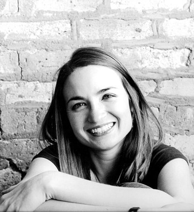 I am a licensed clinical social worker who specializes in women's mental health, and provides individual and couples therapy to postpartum families.