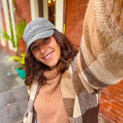 Latina PhD Student turned Creative Entrepreneur👩‍💻Marketing Consultant & Creative Director for DTC/SaaS Brands | Curated and integrated marketing solutions