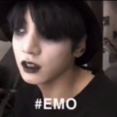 picadeacaDALE's profile picture. lo linda no me saca lo maricona