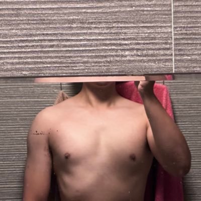 1350_chan's profile picture. 