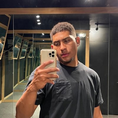 djavansucet's profile picture. 