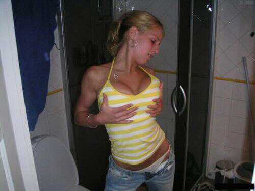 cuck couple for 3 years hubby 38 caged wife 22