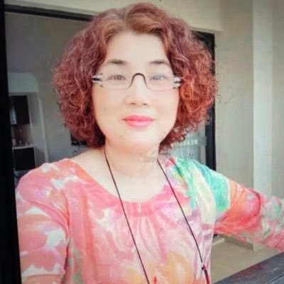 SOS ME!SOS ME! 我因为前夫的社会关系而知道中国几家特工组织,及知晓了微博超话论坛是为共产党高官圈养的人体器官市场,我有相关证据证明中国证券市场举国家之力篡改股民数据,抢劫股民钱财而被中国共产党迫害。这些信息中的随便一条都足以让我丧命。我没有其他国家的签证,中国我不敢回去。30天后会被遣返回国被中国弄死。