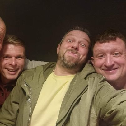 Pearl_Flqn75's profile picture. Spurs, guitar, gamer, fishing. 

Admire me Admire my home