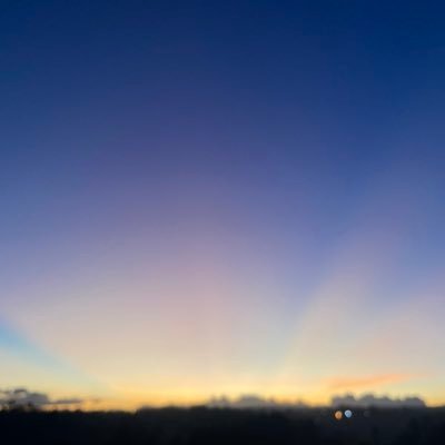 ikumbu__'s profile picture. Tech enthusiasts. Full stack dev. Young gifted and black.