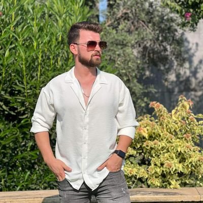 AOughlo63030's profile picture. Uygun aşk güzel bir tesadüfle gelir❤️🥰