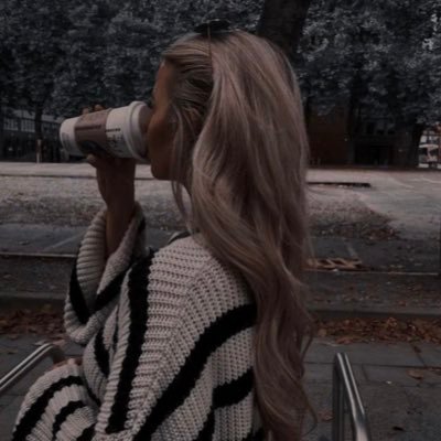 az00922's profile picture. 