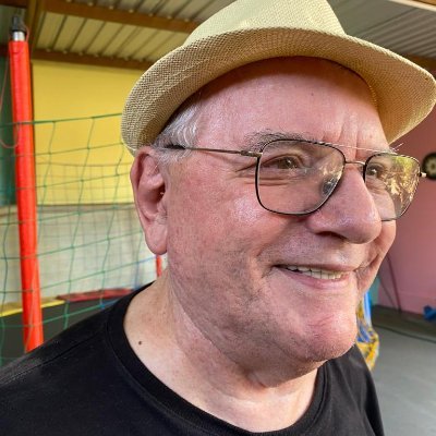 HÉLIO CONSOLARO é professor, jornalista e escritor. 74 anos. Sete livros publicados. Foi vereador em Araçatuba e secretário municipal de Cultura por 8 anos