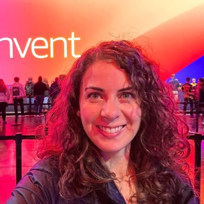 moniquegrin's profile picture. 