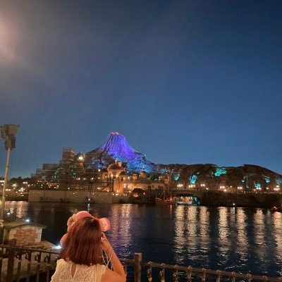 kee6OGjUdplAv3M's profile picture. 