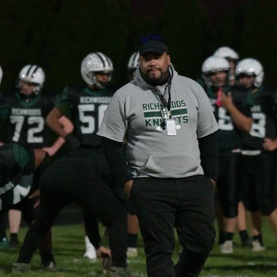 OL/DL Coach Peoria Richwoods @PrepRedzone Scout for Central IL I Love Football! Send me your highlights let’s get you into college!!
