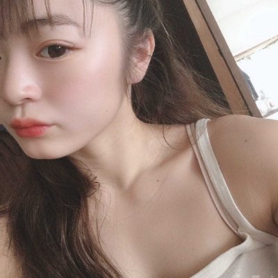 お洒落好き☘カフェ好き☘あまいもの好き☘経験薄☘ 同じような人だと親しみやすいかも☺
優しい人なら年齢とか関係ないんで えっち友達なってくれる方仲良くしてください(*´▽`*)
DMはフォローしてからお願いします😘