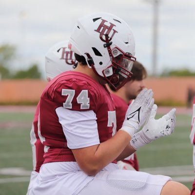 6'5,285lbs, OL(guard, Tackle)/DL(3 tech/ nose) class of 22 sand creek highschool / Hamline 26