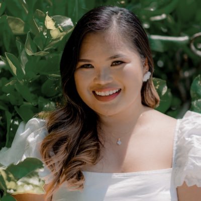 ellevernroses's profile picture. Tweets are words left unspoken.