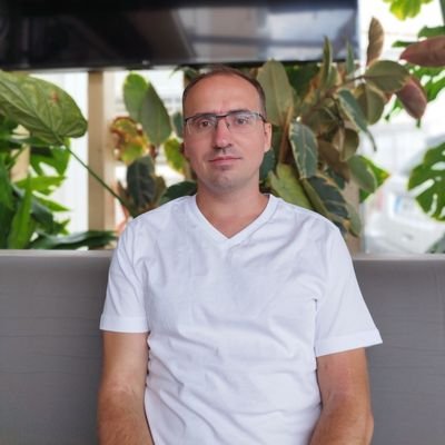 34. Analyst from 🇨🇾
If you wanna send me money, here's the link - https://t.co/ImqK9ylbI8