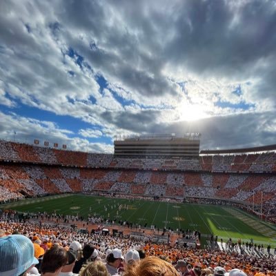 Passionate about all things TN Vols! 🏈🧡 Join us for the latest updates on Tennessee Volunteers athletics. Let's cheer on our Vols together! 🍊