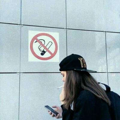 Thasy349302's profile picture. 