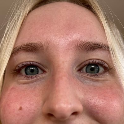 augustad96's profile picture. she/her