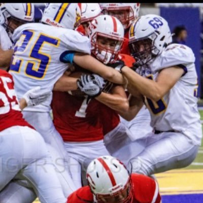 Cedar Falls high school | 2026 | 5’8 | 170 | RB/CB | 4.0 GPA | Email: ianfuchtman17@gmail.com| Phone 319-504-3081 | squat 385 | bench 225 | clean 250