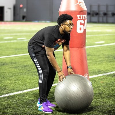 Football Performance Trainer Houston,Tx & Ohio 📍Perfect Movement.      https://t.co/5XTPLrcIGA