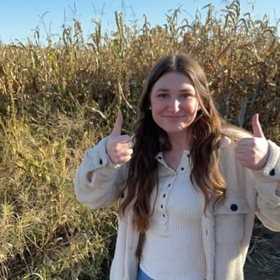 themaddchatter's profile picture. midwest princess (she/her)