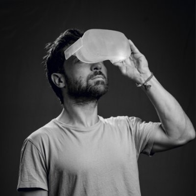 Conceptual Artist // Immersive Storyteller // Mindful Patterns //
