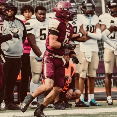 Iona 25 | 16 | @Ionafootball | captain l #6 l 6'0, 185 | DB | Track and Field | all-american 🇺🇸 l Sprinter | 4.60 40yd dash | NY | #1 Safety in NY |