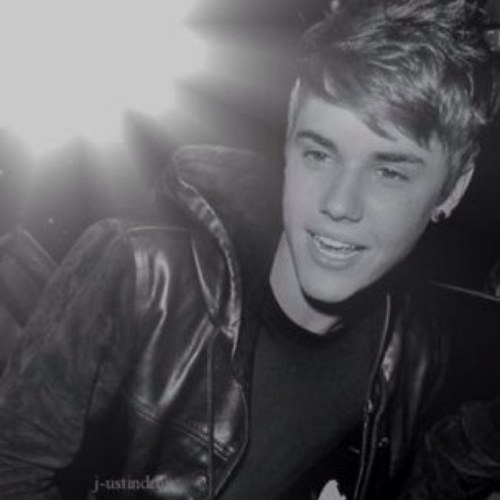 fakebieber__'s profile picture. i love you babe @livelife_baby