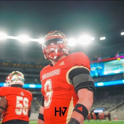 Bergen Catholic ‘25 🇬🇬 | 6’1” 220 | LB/LS | 🥍 Midfielder | Email: dma0726@icloud.com | IG: dmatesic26