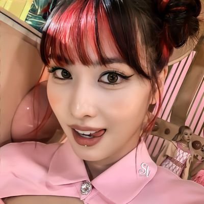 tw: Momo: idol, modelo e mãe de 3 doguinhos e uma gata, bi e solteira
Jacob: um lobisomem alfa lúpus, gay e solteiro.
ooc 20.