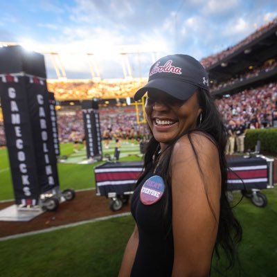🏈Director of On-Campus Recruiting - Head Coach of Visits - @GamecockFB - 👩🏽‍🎓Alabama ‘14, LSU ‘20, South Carolina ‘25 - #CocksBy90