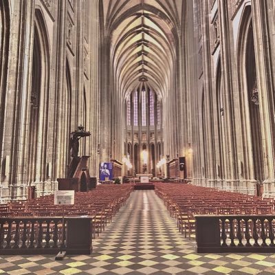 Un espace pour partager la Majesté des cathédrales de France. #FranceCathedrales