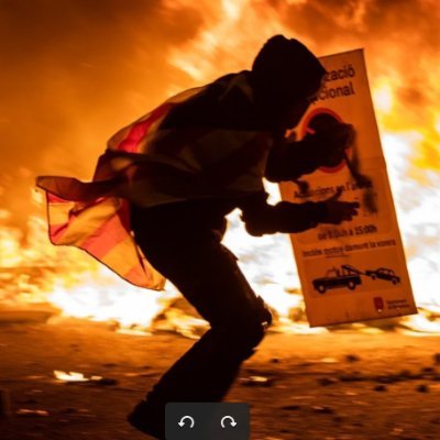 RasJonc79225's profile picture. Hi ha molt d'interès a fer-nos oblidar qui som.