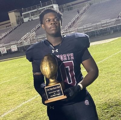 Lake Worth High School | D-Line and O-Line | 6'4.7| 2024 | 3.67 GPA | #70