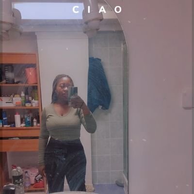 Libre de mes pensées, je trace ma propre voie. Ma réalité, c'est celle que je choisis de vivre. 🥰🥰🥰