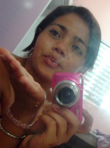 ' Triste é sofrer por perder algo, e descobrir que na realidade nunca foi seu. !