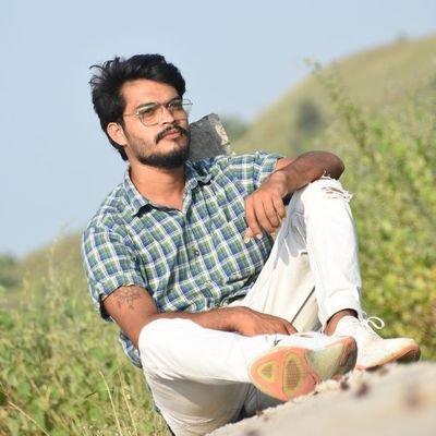Mr Ⓟerfect😎
😊Mom+Dad=🌍
Thinker 😑
😈 डेविल BOY 😱
💯 𝔸ttitude🔥
❤️Love My Parents
🖤Black Lover🖤