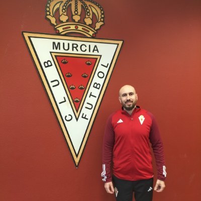 Dirección deportiva y análisis táctico
Ex-analista del @SanFernando_CD
Ex-analista táctico @realmurciacfsad