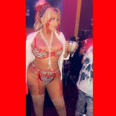 Young curvy Transgender Beauty 
Miami and newyork based
Instagram: Fun_size__barbie
PuertorRican/Dominican 
5’5
(Kik )Damn_Shes_fli