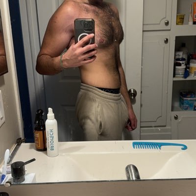 22, OW2 Player, Bulge Lover . New to this typa stuff