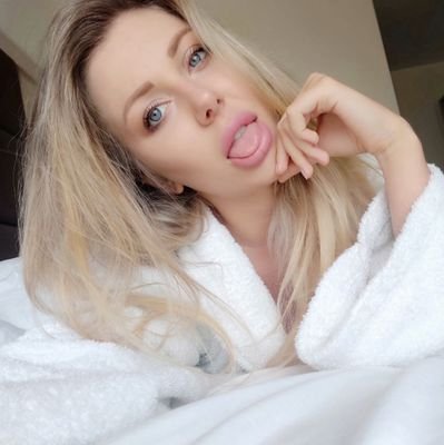 ×The most beautiful Polish girls ❤️

×Profile pic gorgeous @Polish_Loca ❤️

×Her  https://t.co/cv1Qk4PKII 🔥

×I'M MAN ☺️😈