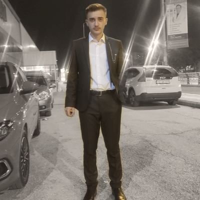 UmutEser0's profile picture. 