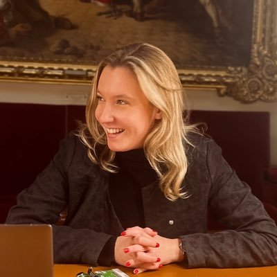 🇫🇷 Collaboratrice parlementaire de @JulienOdoul 🎓Droit à Assas | Science politique à la Sorbonne