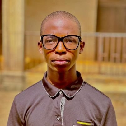 project Manager,I am a passionate and detail-oriented web designer and graphic design with years of experience crafting stunning and user-friendly website.🥰
