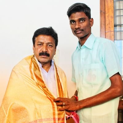 Vignesh54444's profile picture. itwing ❤️