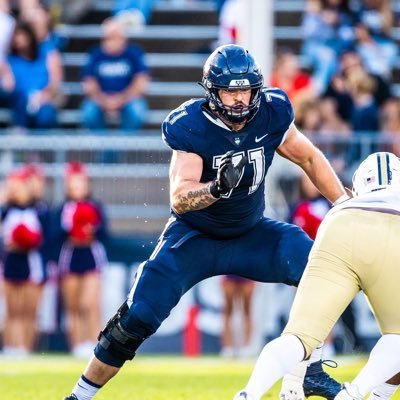 Offensive Lineman out of Austria🇦🇹 @uconnhuskies