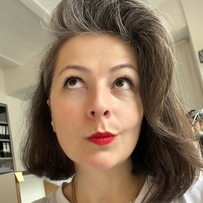 Interior Architect • ITU • Kedi anası Berlin'e gideli Gözde Duman(!)