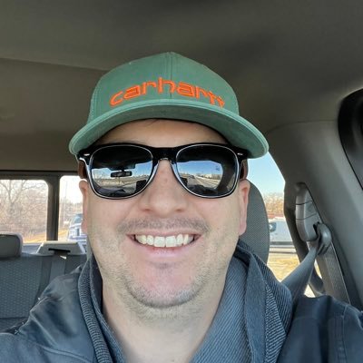 DerekFba's profile picture. $6M sold on Amazon and Walmart | Stacking some boxes 📦Learn how to buy wholesale and sell on Amazon 👇