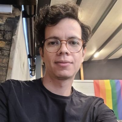 Joffilyfe's profile picture. que site é esse?