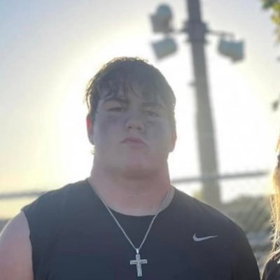 God is #1✝️ @BVNW_Football | c/o 2027 | 6’2 | 285lbs 6’4 wingspan | OG/DT | ATH englerangelo0@gmail.com  📲#913-731-0635